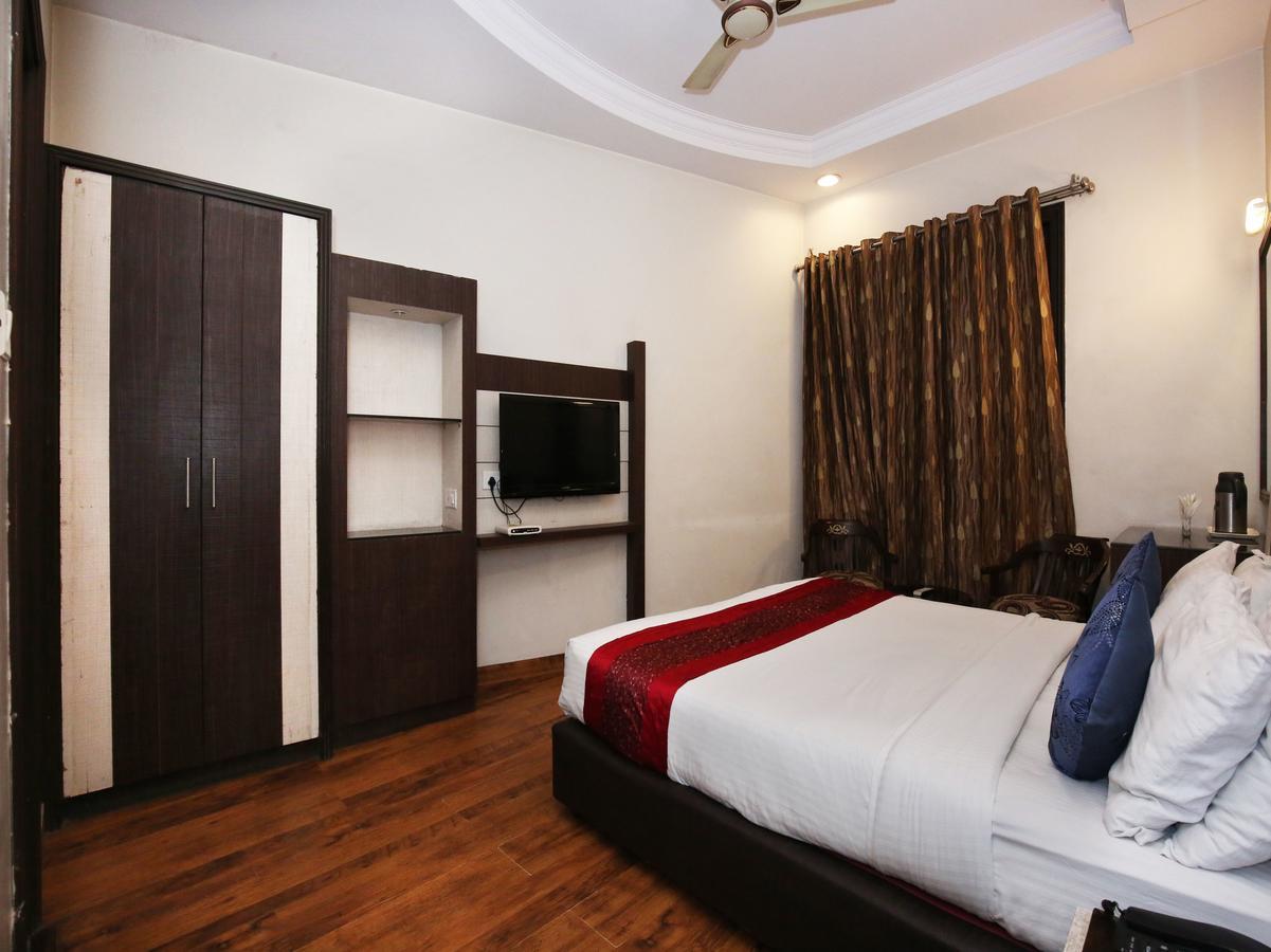 Oyo Flagship 113 Golden Temple Road Hotel Amritsar Bagian luar foto