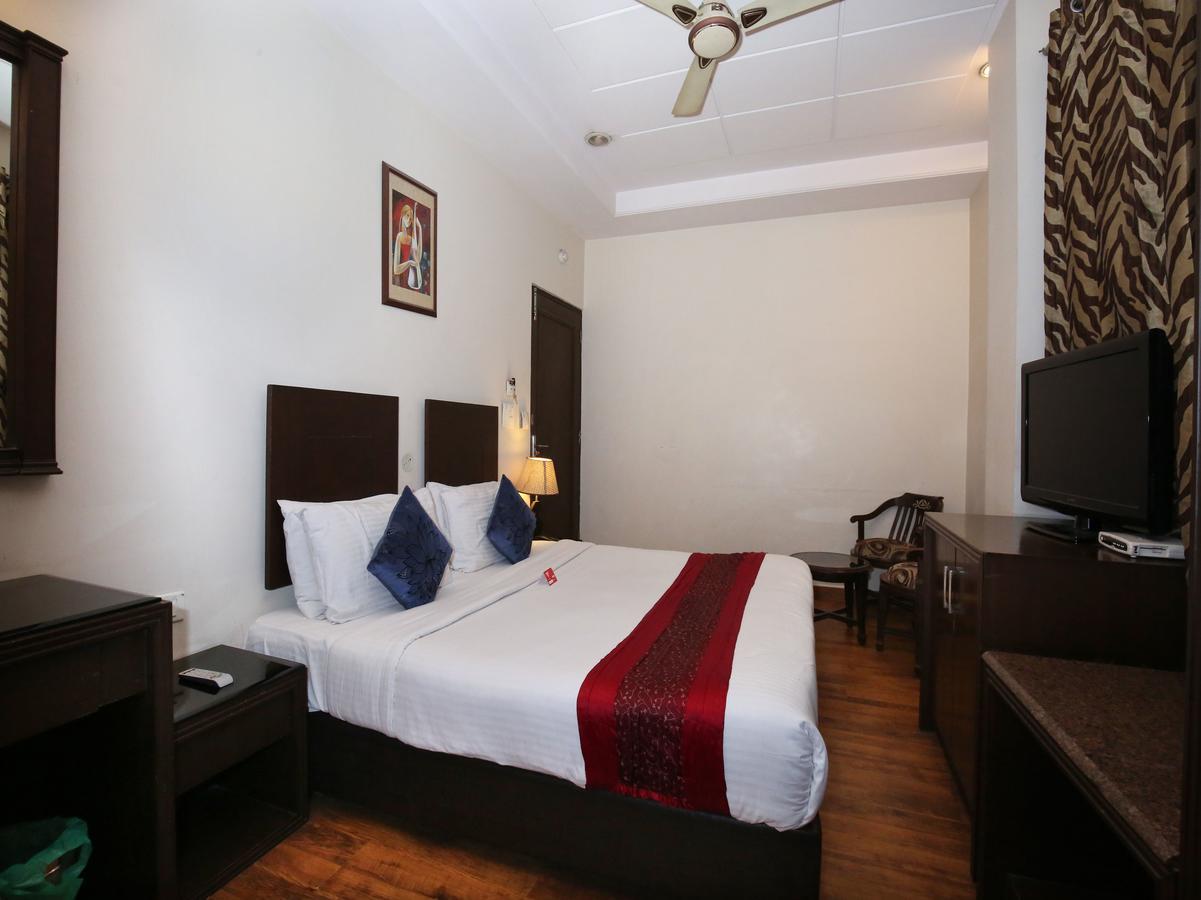 Oyo Flagship 113 Golden Temple Road Hotel Amritsar Bagian luar foto